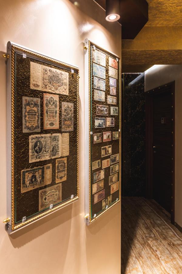 Hidden Bank: Cash Apartment Plovdiv Bagian luar foto