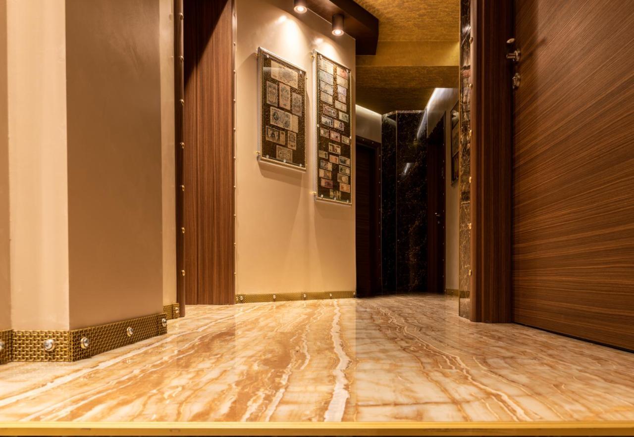 Hidden Bank: Cash Apartment Plovdiv Bagian luar foto