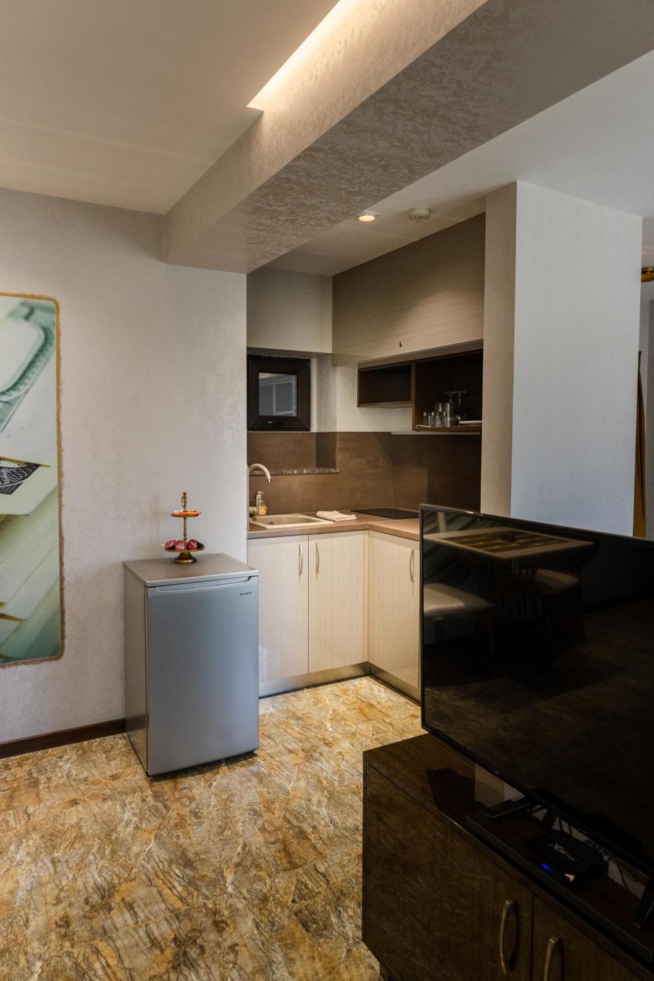 Hidden Bank: Cash Apartment Plovdiv Bagian luar foto